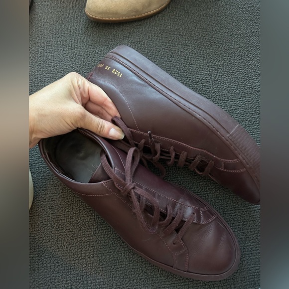 Men’s size 39 Common Project sneakers. Light wear - Picture 4 of 5